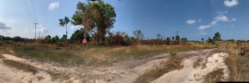 ដីលក់បន្ទាន់ លក់ធូរជាងទីផ្សារខ្លាំង តម្លៃ 17$ក្នុងមួយម៉ែត្រការ៉េ ចរចារបាន ដីប្លង់រឹងម្ចាស់ដើមផ្ទាល់