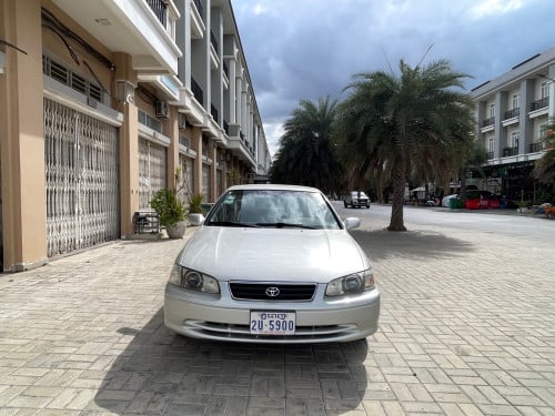 ឆ្នាំ2001ទឹកប្រាក់
