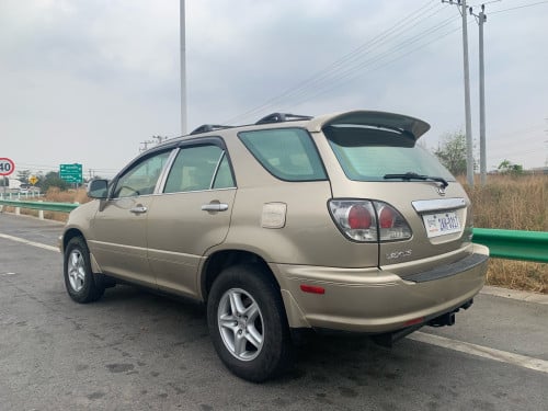 ឆ្នាំ 2002 ប៉ុង1 Coach Edition