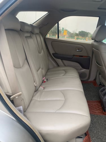 ឆ្នាំ 2002 ប៉ុង1 Coach Edition