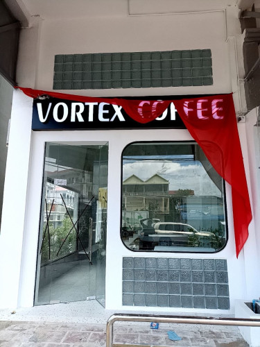 សេងហាងកាហ្វេបន្ទាន់ 29000$ ចរចារ