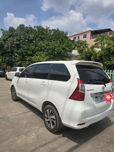 លានជប៉ុន 7កៅអីអង្គុយ 3ជួរ Avenza 2017