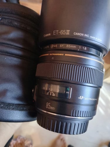 លក់ 85mm F1.8