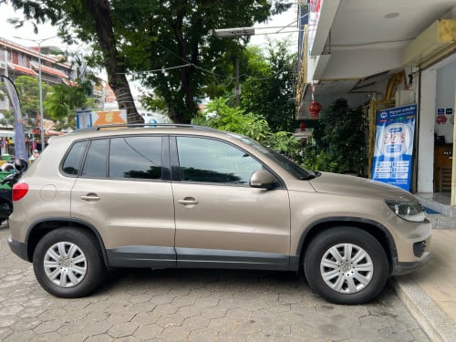 ឡានម្ចាស់ជិះផ្ទាល់ ឡាននៅថ្មីស្អាត98%