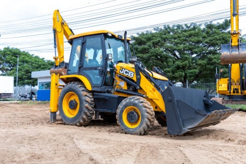 គ្រឿងចក្របក្សី (Backhoe Loader) សម្រាប់ជួល