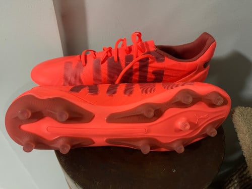 ស្បែកជើងកីឡា Brand Puma original