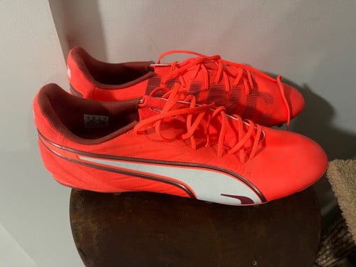 ស្បែកជើងកីឡា Brand Puma original