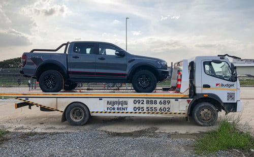 សេវាកម្មជួលឡានដឹកឡាន-Car Carrier Service