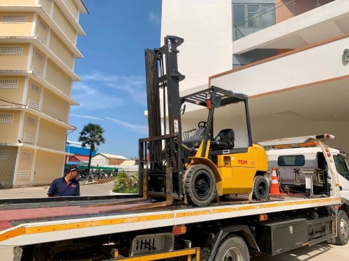 សេវាកម្មជួលឡានដឹកឡាន-Car Carrier Service