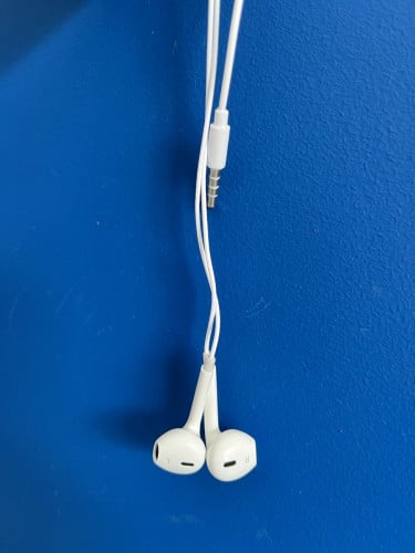 កាសខ្សែ Earphones