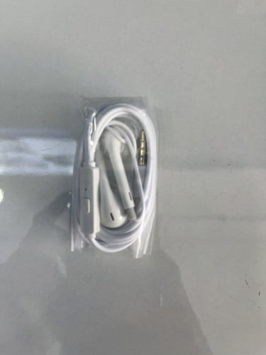 កាសខ្សែ Earphones