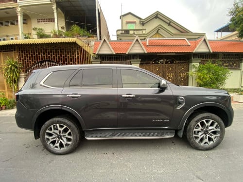ឡានFord Everestឆាំ្ន2023