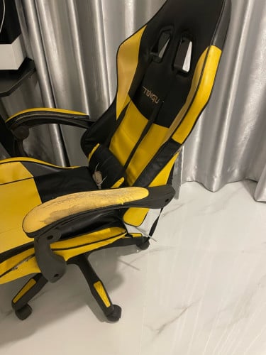 លក់gaming chair ឈប់ប្រេី