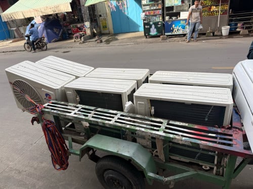 ម៉ាសុីន Gree 1.5hp inverter មួយទឹក សេរីថ្មី 2024