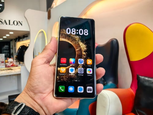 #HUAWEI  Mate X6   🍁 96% 🍁 🍁  Global . Sim 2 🍁 🍁 12GB ram + 512GB rom  .🍁 🍁  455$  🍁