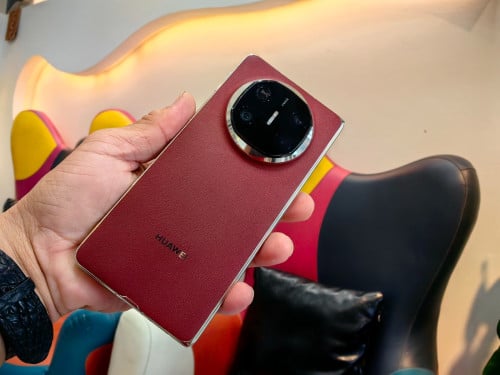#HUAWEI  Mate X6   🍁 96% 🍁 🍁  Global . Sim 2 🍁 🍁 12GB ram + 512GB rom  .🍁 🍁  455$  🍁