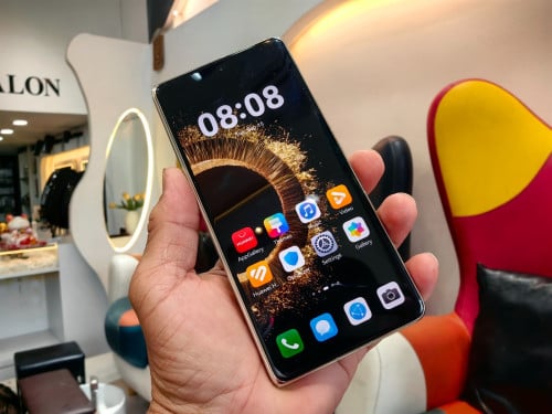 #HUAWEI  Mate X6   🍁 96% 🍁 🍁  Global . Sim 2 🍁 🍁 12GB ram + 512GB rom  .🍁 🍁  455$  🍁