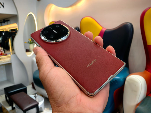 #HUAWEI  Mate X6   🍁 96% 🍁 🍁  Global . Sim 2 🍁 🍁 12GB ram + 512GB rom  .🍁 🍁  455$  🍁