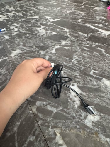 ខ្សែសាកiphone 14ចុះក្រោម
