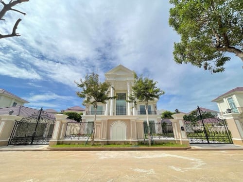 វីឡាឃីងកែងម៉ាជេស្ទីក លក់/ King Majestic for sale