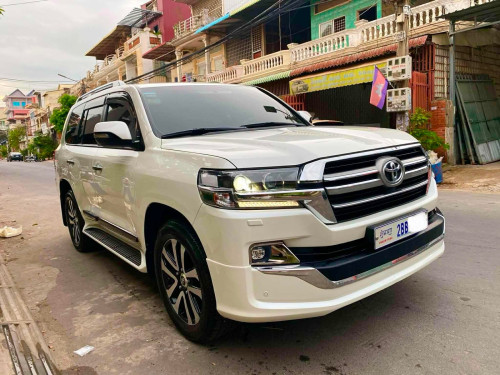 ឡានLand Cruiserឆាំ្ន2019