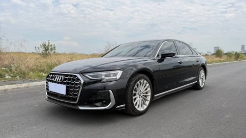 រថយន្ត Model AUDI A8L 2019