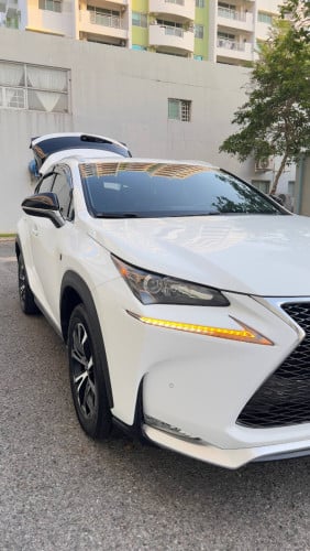 ស្តុកថ្មី NX 200T F Sport 2016 6ប៊ូតុង ប៉ុង2