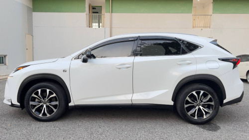 ស្តុកថ្មី NX 200T F Sport 2016 6ប៊ូតុង ប៉ុង2