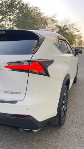 ស្តុកថ្មី NX 200T F Sport 2016 6ប៊ូតុង ប៉ុង2