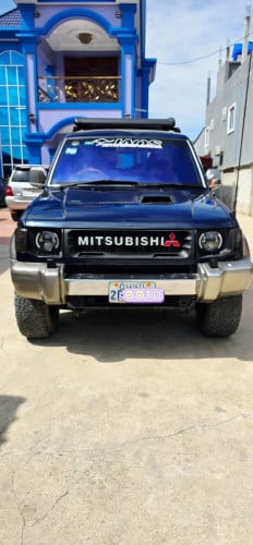 ឡានលក់ប្រញាប់លុយ pajero 1993 ម៉ាស៊ីនម៉ាស៊ូត អូតូកាពីតាស ធានាឡានស្អាតនៅថ្មី