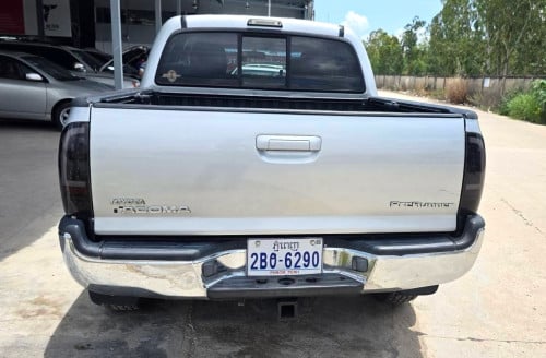 លក់​ Tacoma ឆ្នាំ​2006 ប៉ុង1 $16800 ចរចា​
