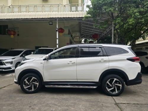 មហារថ្មី Toyota Rush 020 ផ្លាកលេខខ្ពស់កប់សារី7កៅអី