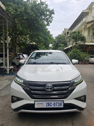 មហារថ្មី Toyota Rush 020 ផ្លាកលេខខ្ពស់កប់សារី7កៅអី