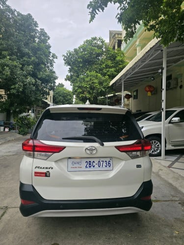 មហារថ្មី Toyota Rush 020 ផ្លាកលេខខ្ពស់កប់សារី7កៅអី