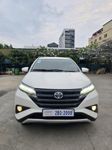 ស្អាតណាស៎ Toyota Rush 022, 7កៅអី 3ជួរ
