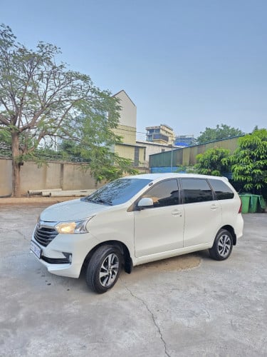 🇯🇵 ឡានជប៉ុនខ្លាញ់គោស្រុកខ្មែរ! Toyota Avanza 2017🚘✨