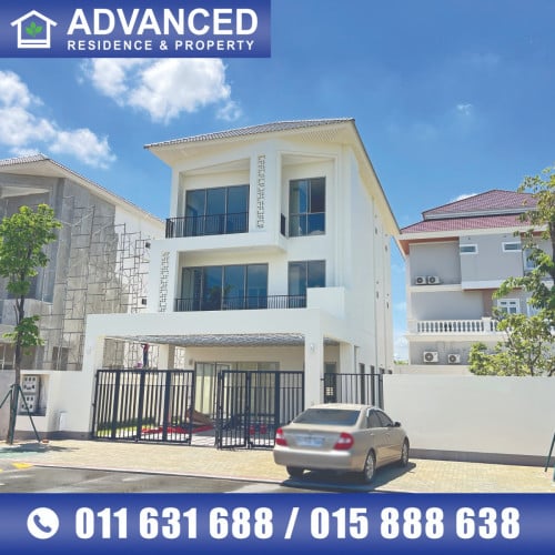 🏘 វីឡារ៉ូហ្សាណា (Rosana) ក្នុងបុរី ប៉េងហួតបឹងស្នោ ត្រូវការលក់បន្ទាន់ខ្លាំង (កូដ: A01-078942)