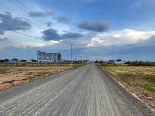 🏦Land Available for Urgent Sale at a Special Price (Negotiable).