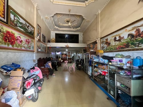 🏦Shop House Available for Urgent Sale at a Special Price (Negotiable).