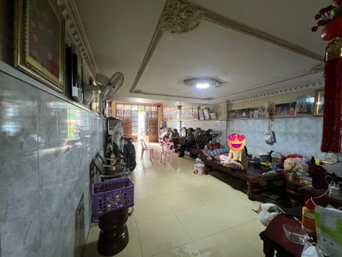 🏦Shop House Available for Urgent Sale at a Special Price (Negotiable).