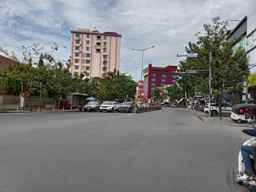 🏦Shop House Available for Urgent Sale at a Special Price (Negotiable).