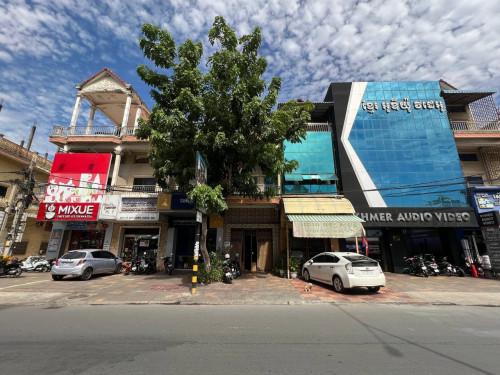 🏦Shop House Available for Urgent Sale at a Special Price (Negotiable).
