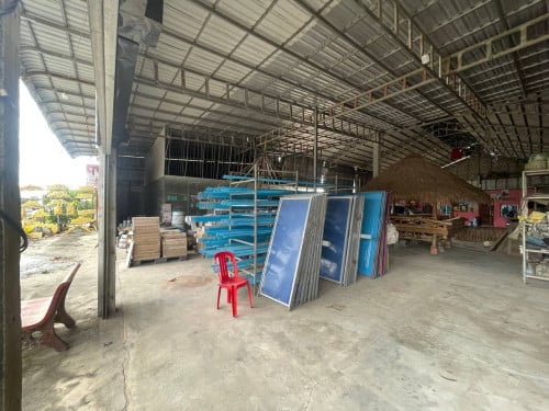 🏦Warehouse Available for Urgent Sale at a Special Price (Negotiable).