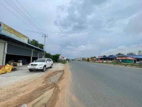 🏦Warehouse Available for Urgent Sale at a Special Price (Negotiable).