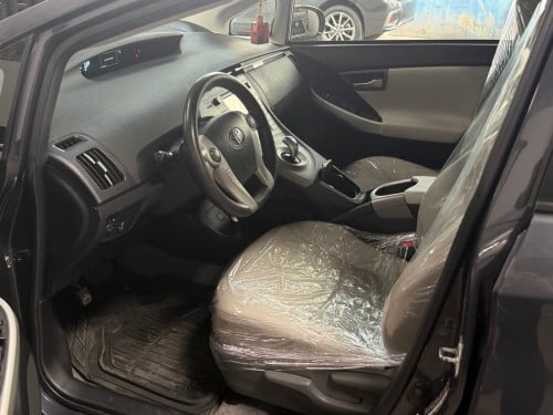 🔥Prius014Option3 កាន់💰5500$💸ដកឡានភ្លាមបង់រំលស់ជាមួយឃ្លាំងផ្ទាល់
