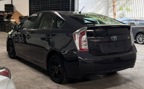 🔥Prius014Option3 កាន់💰5500$💸ដកឡានភ្លាមបង់រំលស់ជាមួយឃ្លាំងផ្ទាល់