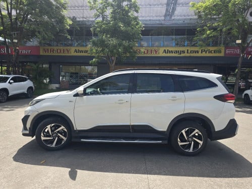 ​🚘 មហាថ្មី! Toyota Rush 2022 TA Full Option ✨
