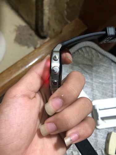 លក់នាឡិការ venu falcons titanium