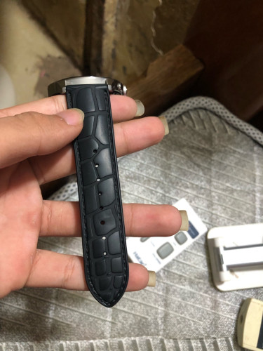 លក់នាឡិការ venu falcons titanium