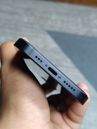 12 black សុំណំសុីន